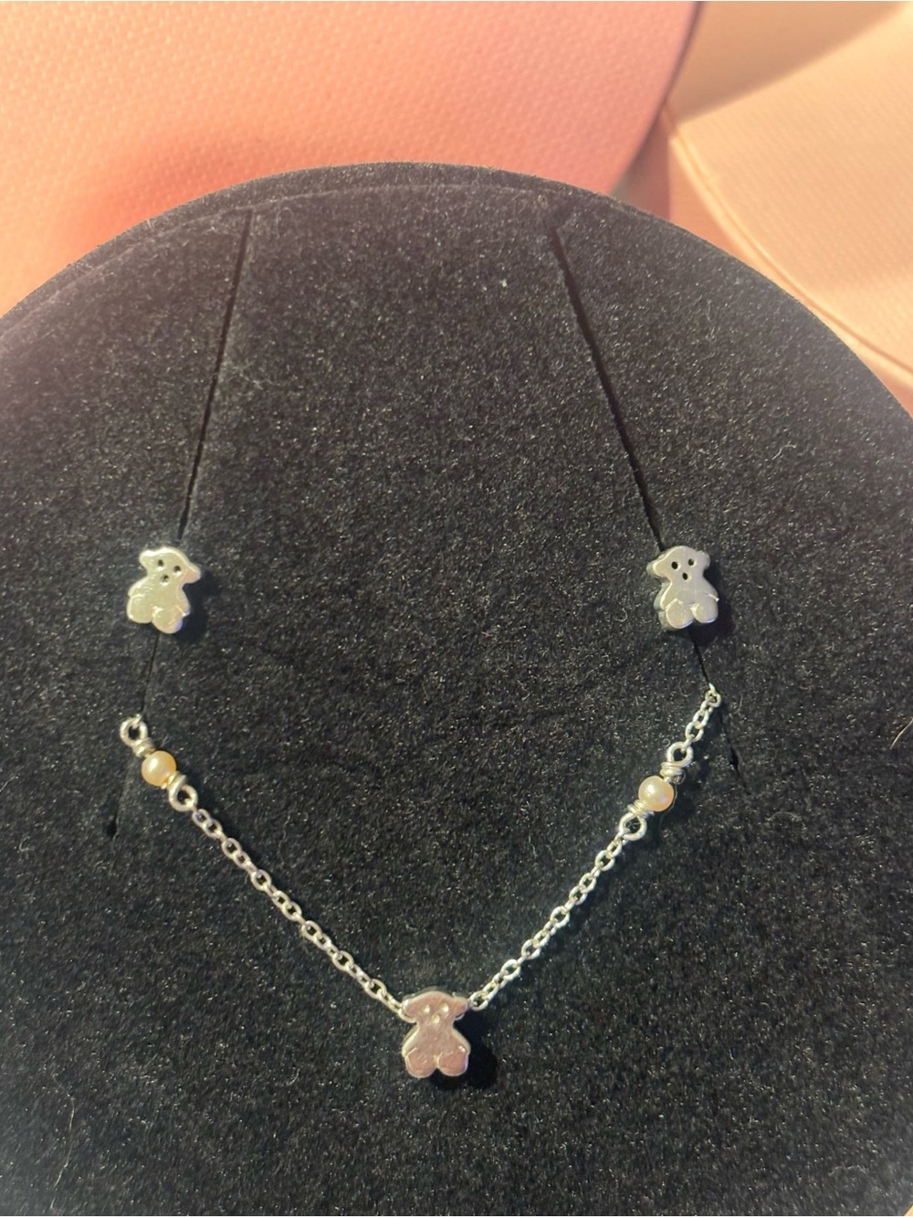 Pearl chain Tous and Ear bear Tous puppies.